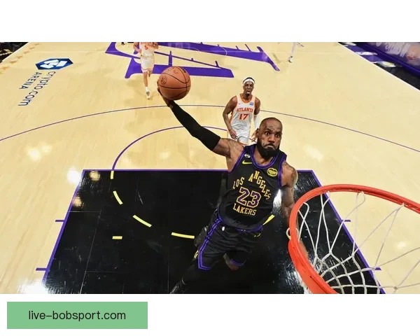 湖人关键时刻表现无解老詹坦言球队冷静压力全无